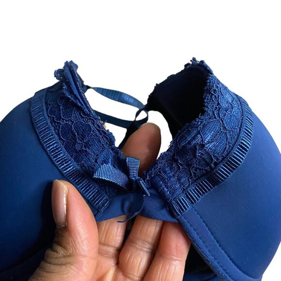 Jaclyn Smith Collection Women's Blue Lace Detail Lightly Lined Bra - Picture 2 of 6